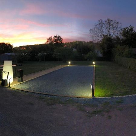 Villa Bergerac Avec Piscine Exteriör bild